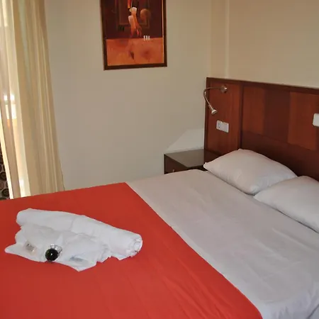 Ena 3* 卢特拉伊帕蒂斯