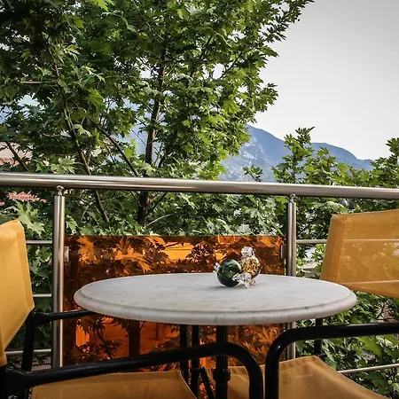 Ena 卢特拉伊帕蒂斯