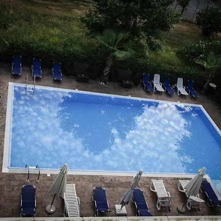 Hotel Ena Loutra Ipatis