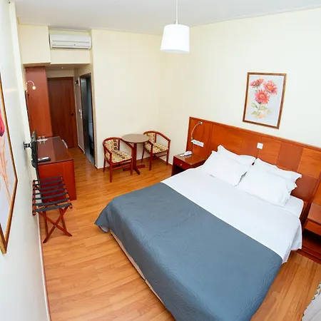 Hotel Ena 3*