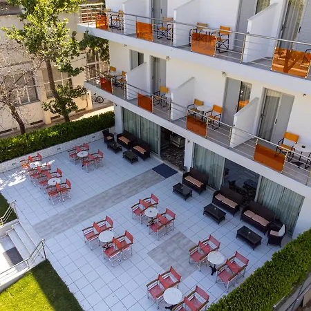 Ena Hotel 3*