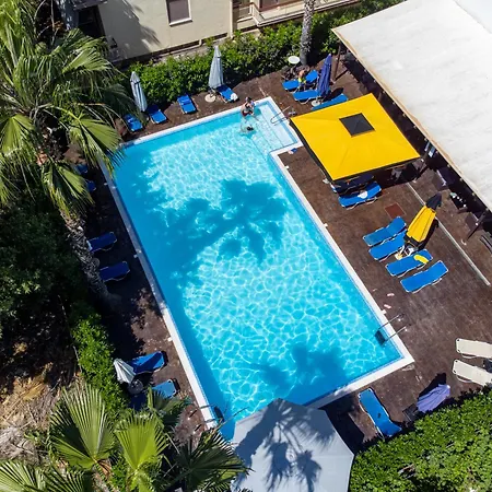 Hotel Ena