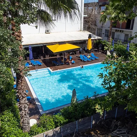 Ena Hotel 3*