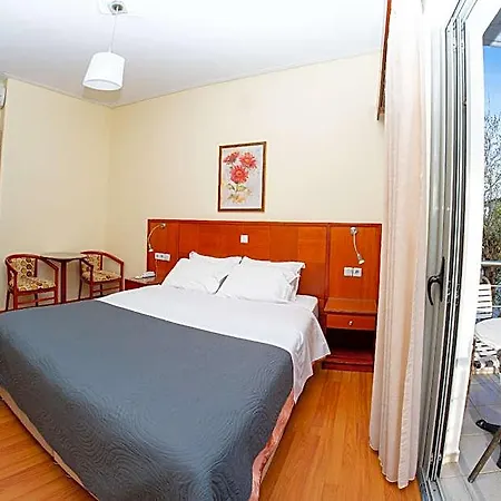 Ena Hotel Loutra Ipatis