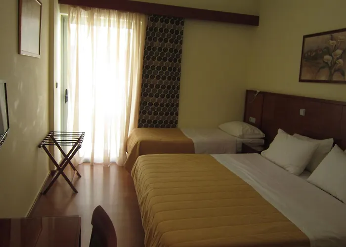 Ξενοδοχείο Ena Λουτρά Υπάτης