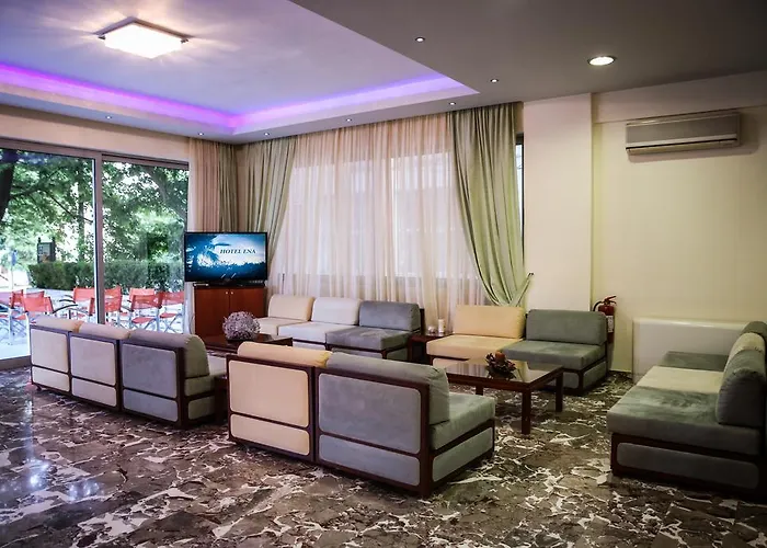 Ena Ξενοδοχείο Λουτρά Υπάτης