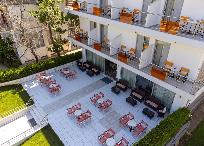 Ena Ξενοδοχείο 3*