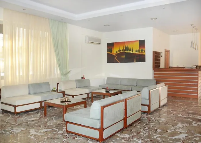 Ena 3* Λουτρά Υπάτης