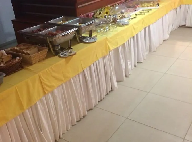 Ena Ξενοδοχείο 3*